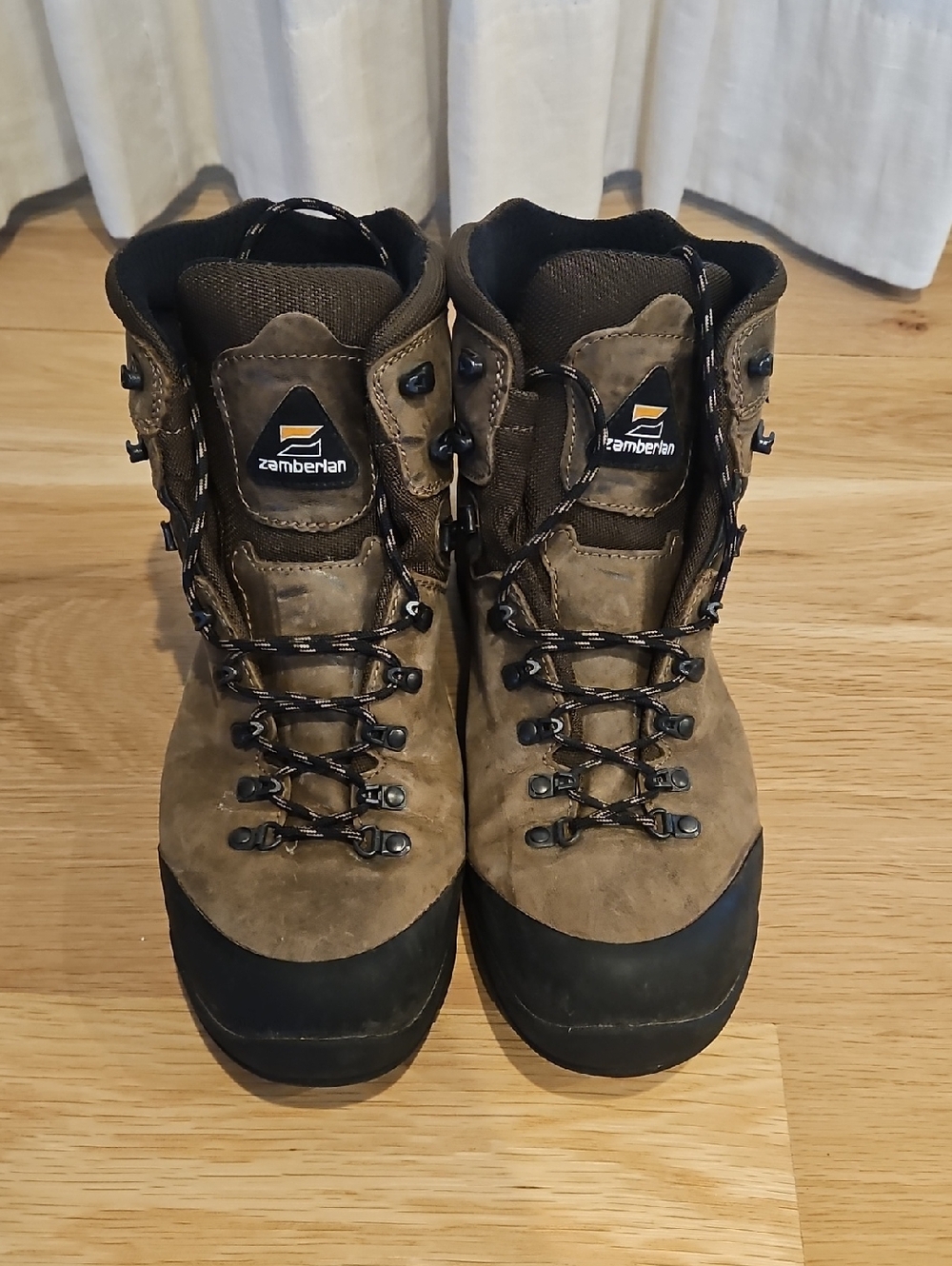 Zamberlan Men's Brown Leather Hiking Boots - Rugged Trail Performance